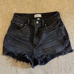 A&F Curve Love High Rise Mom Short